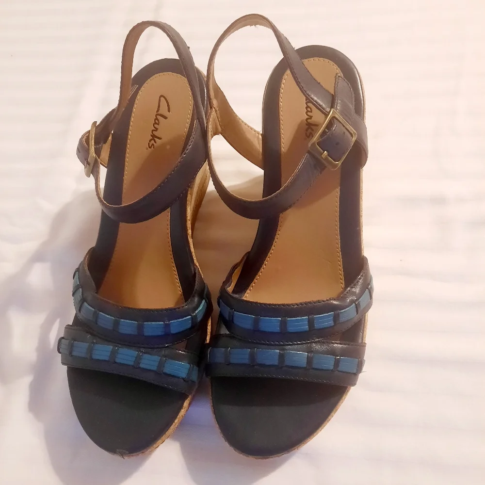 Clarks Cork wedge sandals Size 9